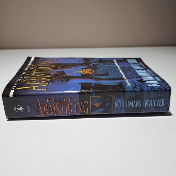 No Humans Involved by Kelley Armstrong Paperback Book - Picture 4 of 7
